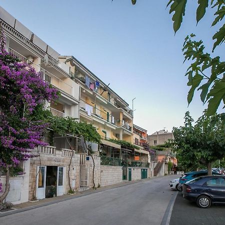 Apartment By The Sea Podgora Esterno foto