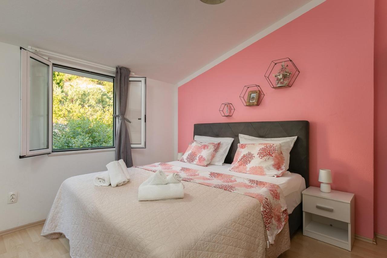 Apartment By The Sea Podgora Esterno foto