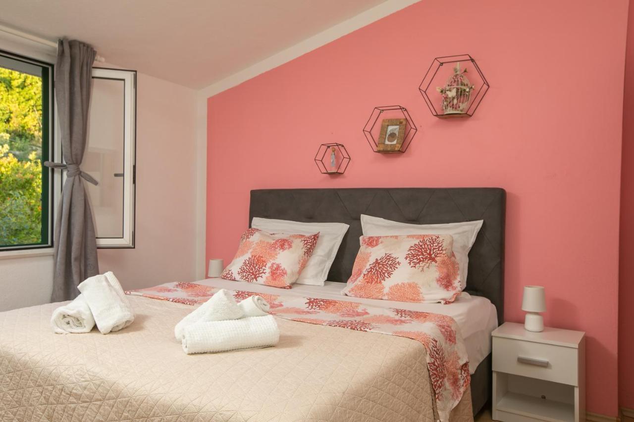 Apartment By The Sea Podgora Esterno foto