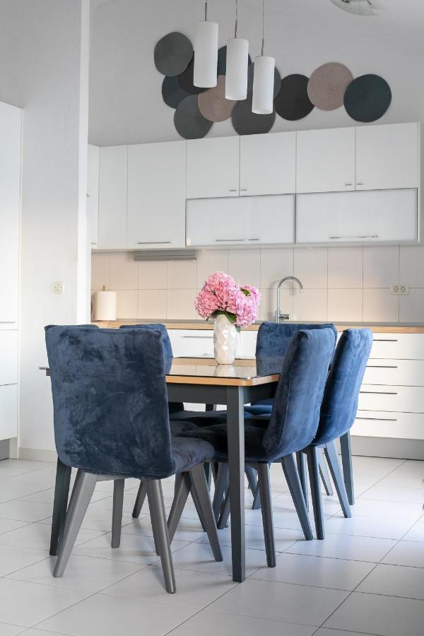 Apartment By The Sea Podgora Esterno foto