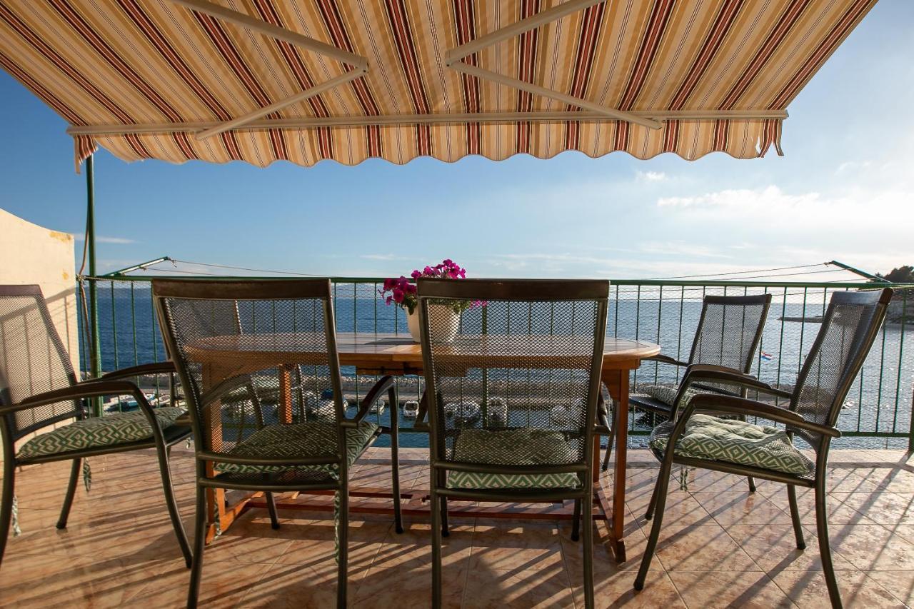 Apartment By The Sea Podgora Esterno foto